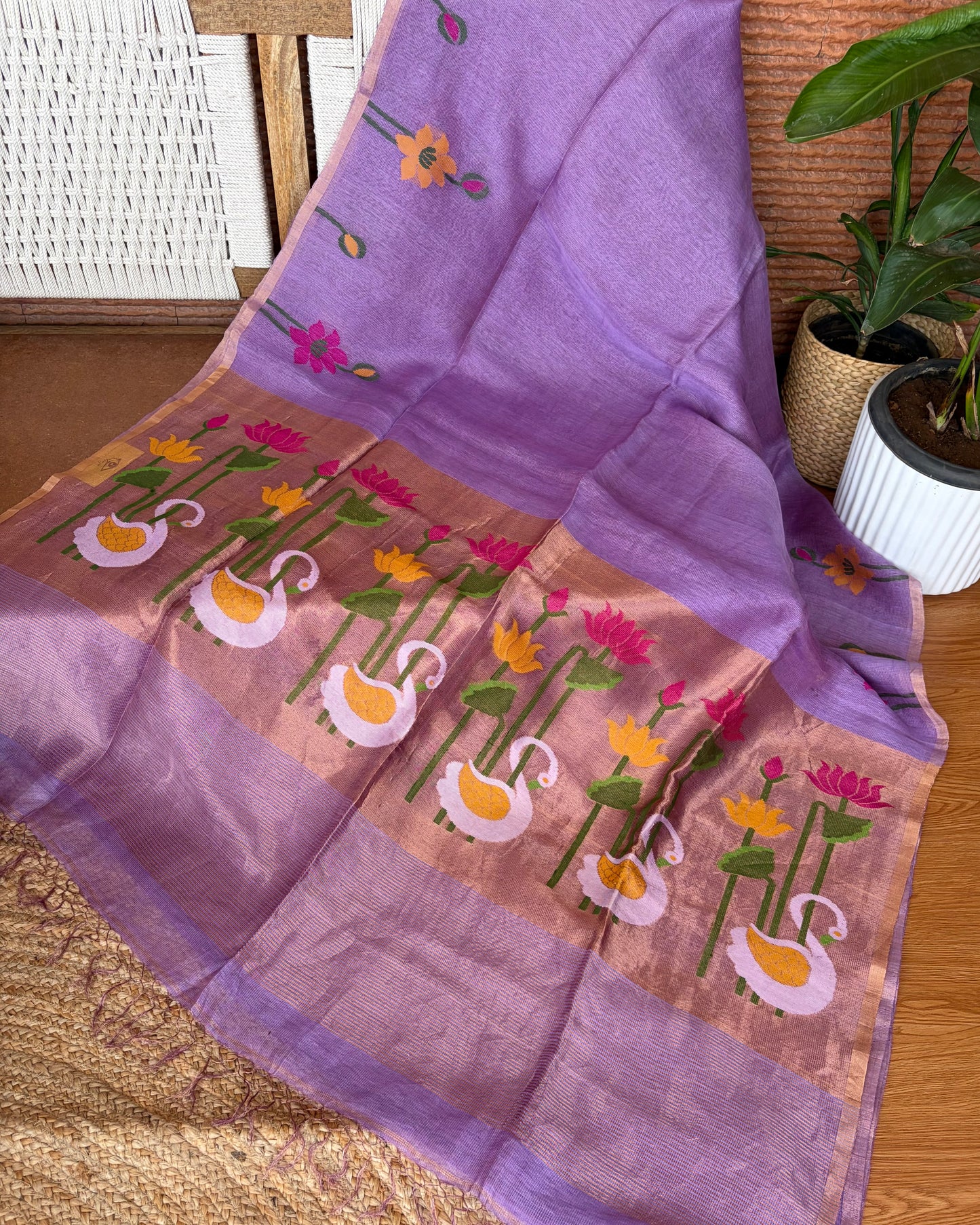 Hamsika - Lilac lotus