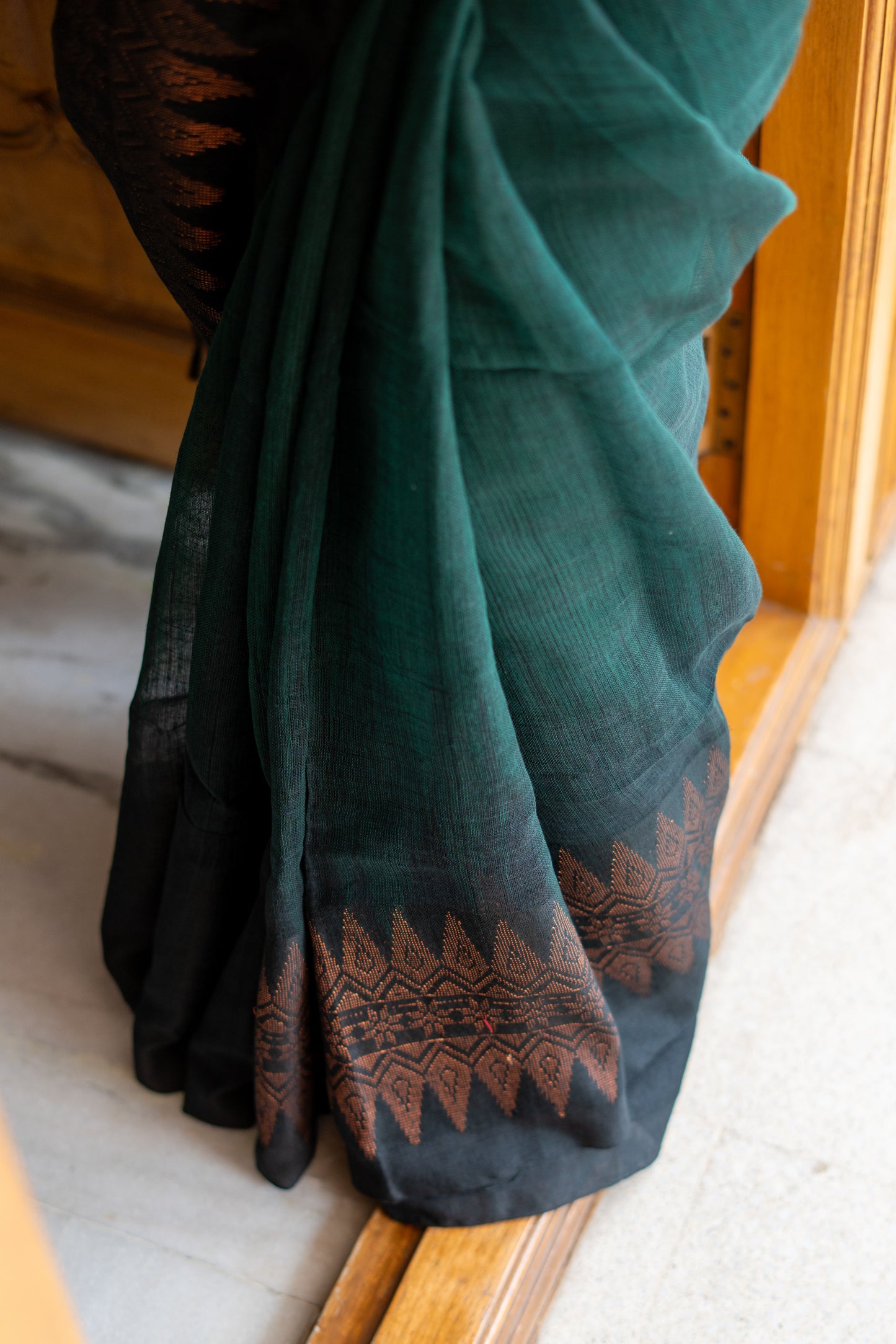Handwoven Linen by Linen Jamdani Saree