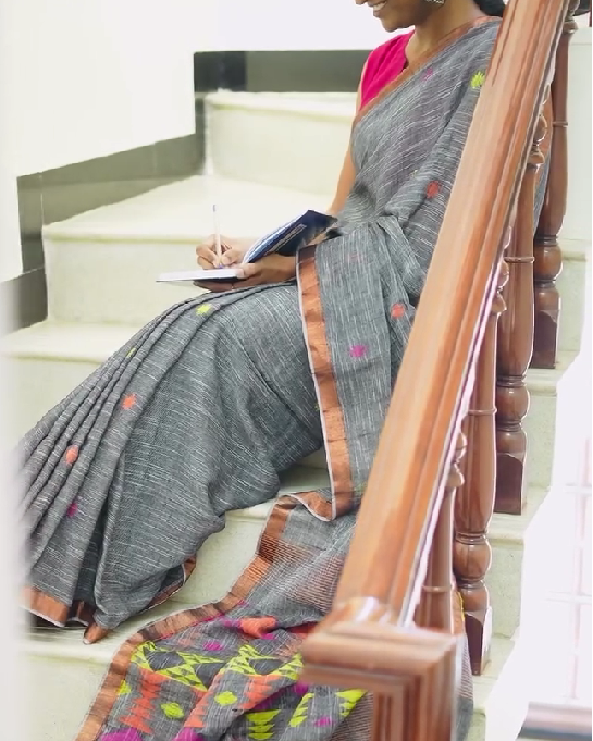 Grey Jamdani color burst