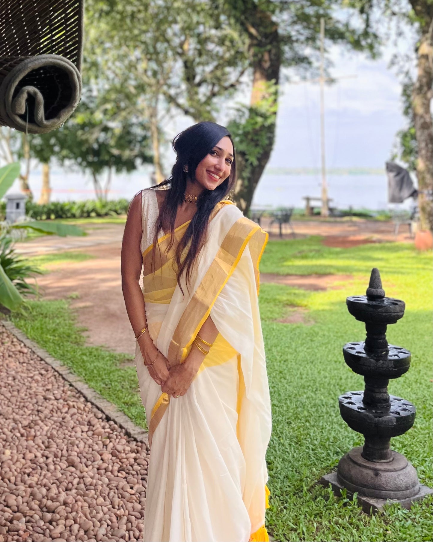 Manjal Kasavu